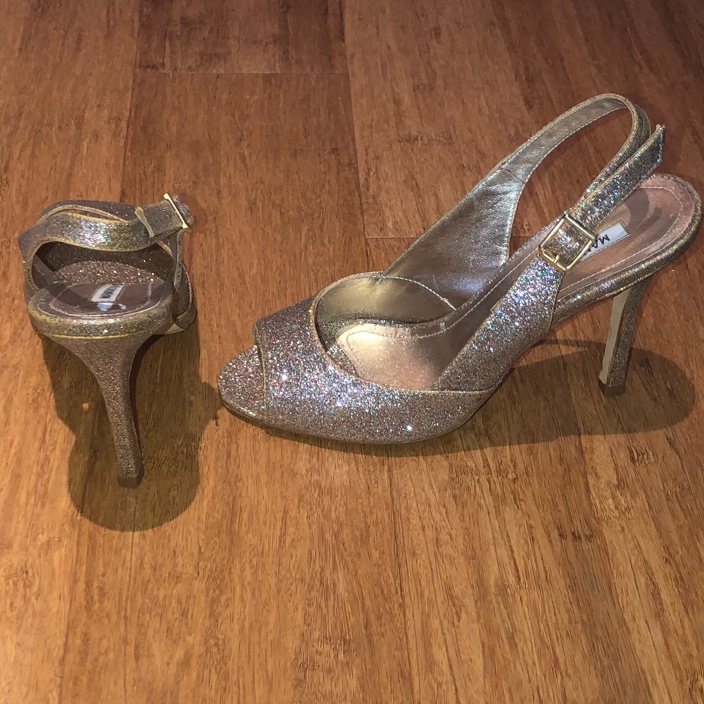 Manolo Blahnik Metallic Glitter Slingback